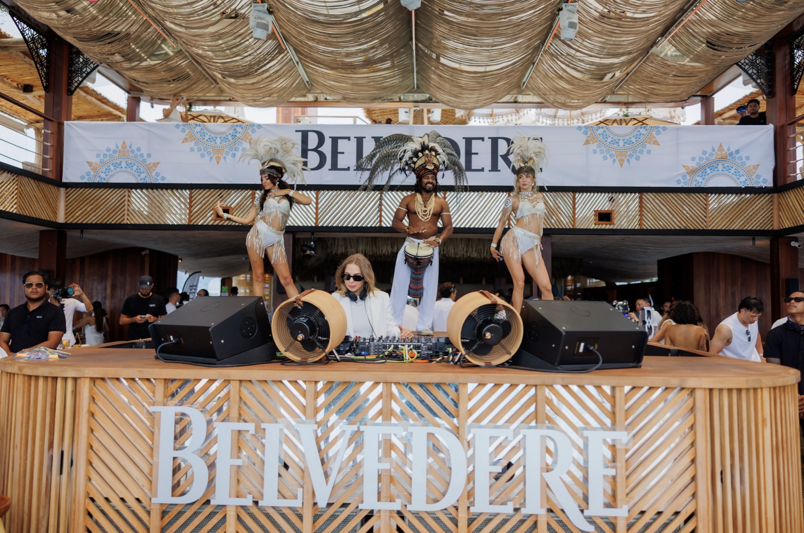 Belvedere Vodka เปิดตัวขวดระดับลิมิเต็ดอิดิชั่นสุดพิเศษเพื่อเฉลิมฉลองให้กับเสน่ห์แห่งเกาะภูเก็ต